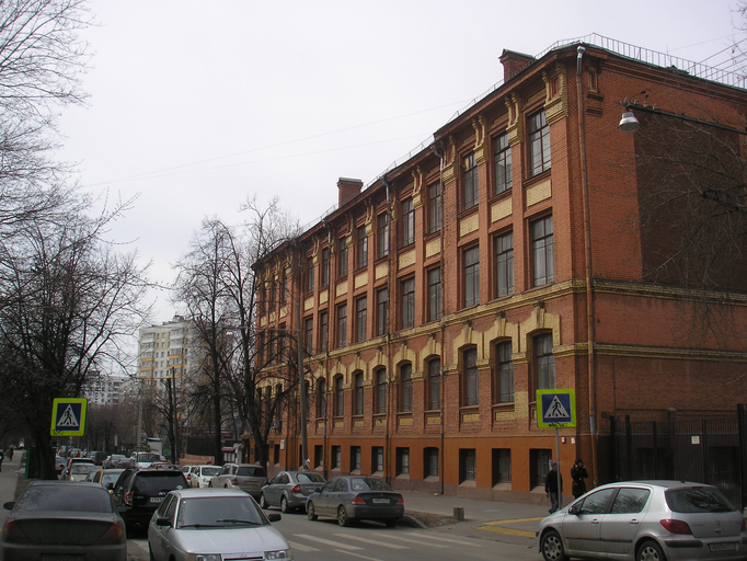 Вторая Сокольническая улица 3)